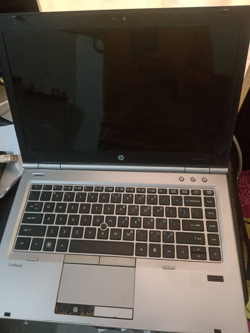 Hp elitebook 8640p (i7 2nd generation) 0