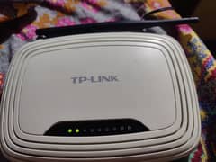 TP-LINK TL-WR740N router lush condition wifi router