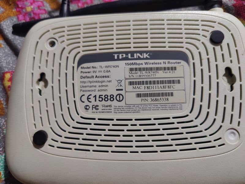 TP-LINK TL-WR740N router lush condition wifi router 3