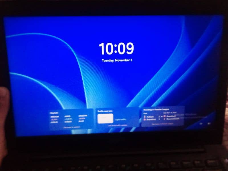 LAPTOP SSD 256GB 8GB RAM 2