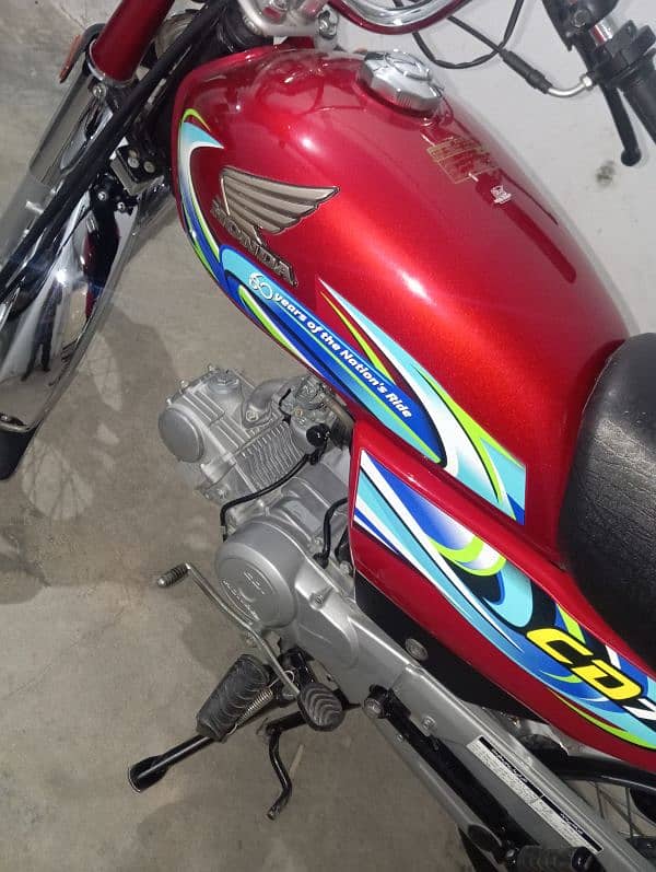 03400586831 aurgent for sale first owner bike Islamabad number 6