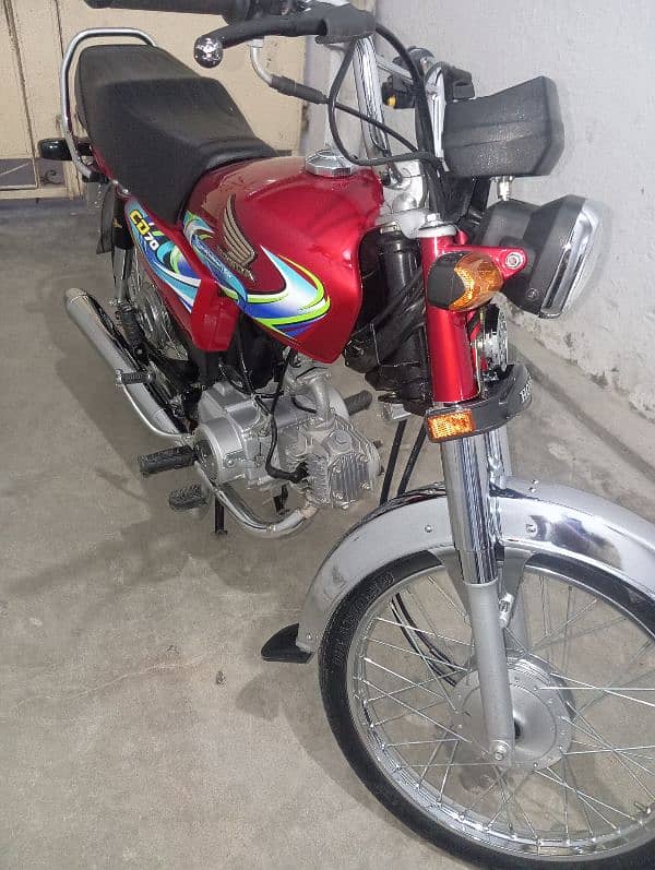 03400586831 aurgent for sale first owner bike Islamabad number 9