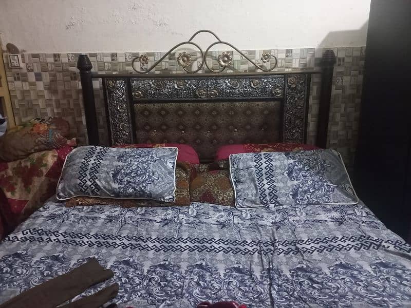 doubel Iron bed 1