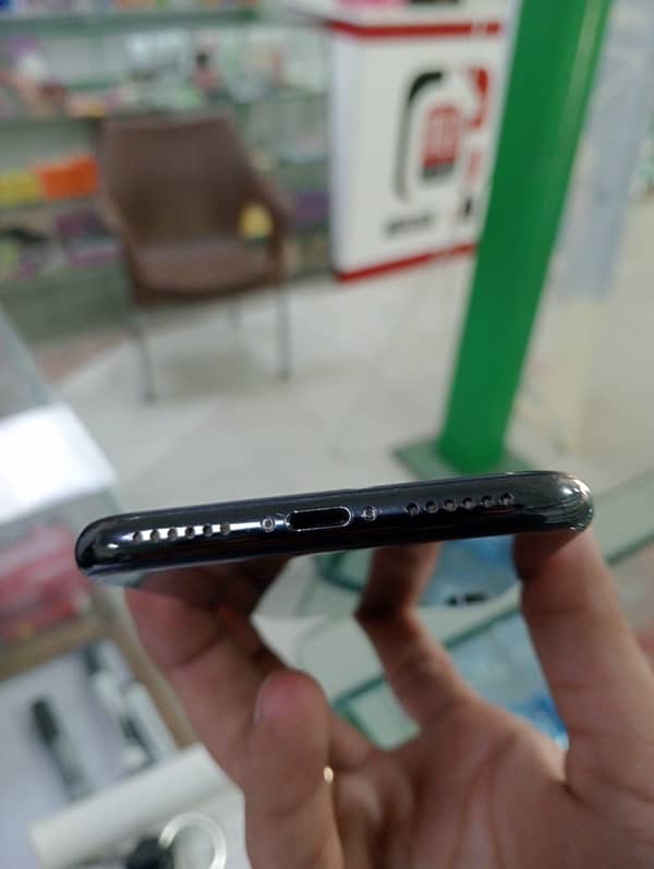 iphone x 64gb non pta for sale 9/10 condition 5