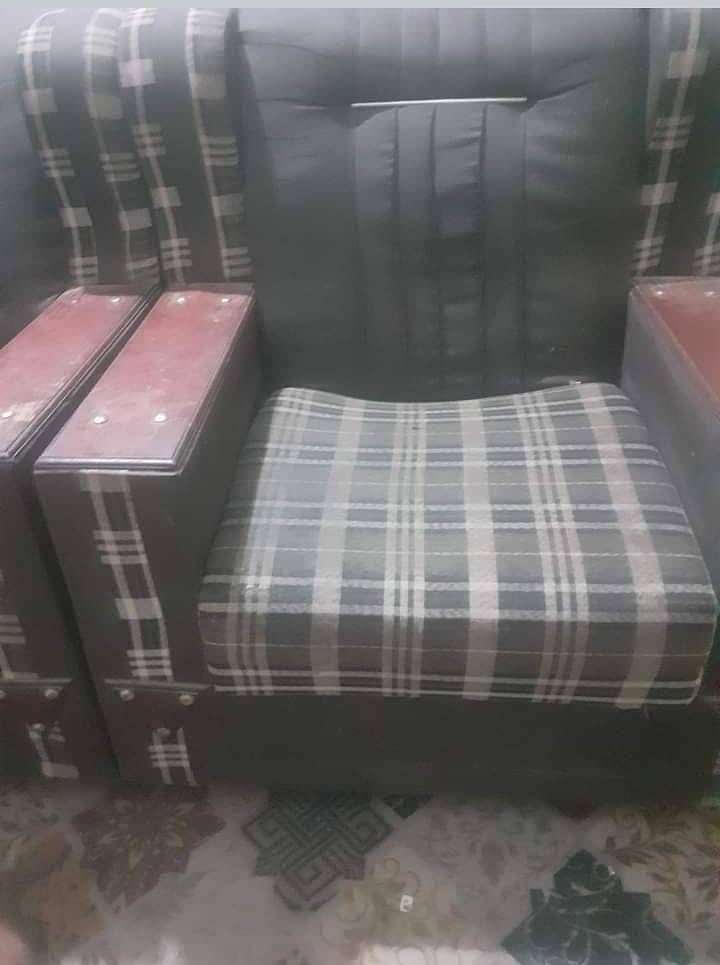 Cheapest sofa set 1