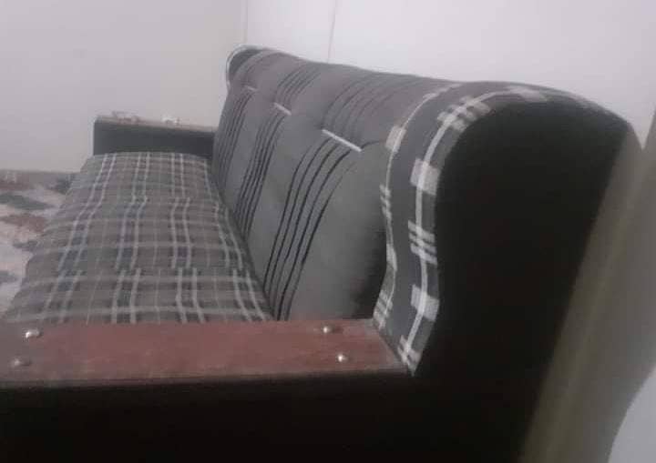 Cheapest sofa set 2