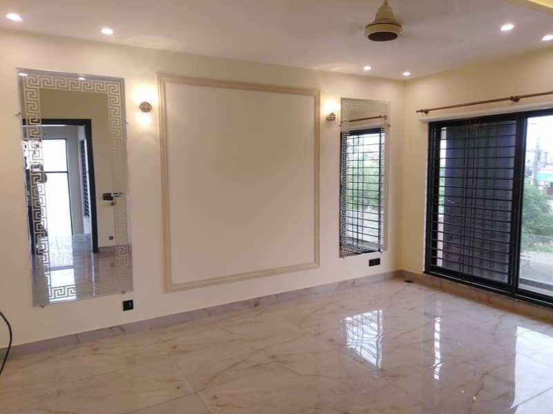 5 Marla Worth Seeing House on Top Location For Rent in DHA Phase 3 XX Lahore 9