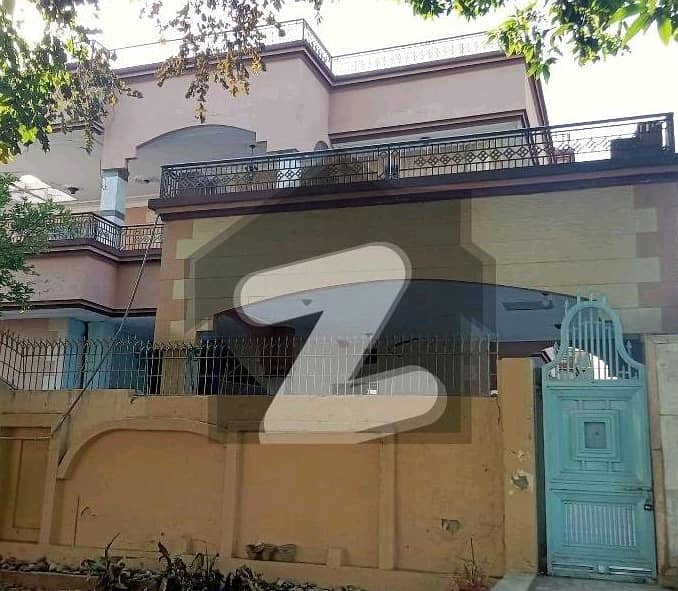 Main Double Road Triple Storey House Available For Rent 0