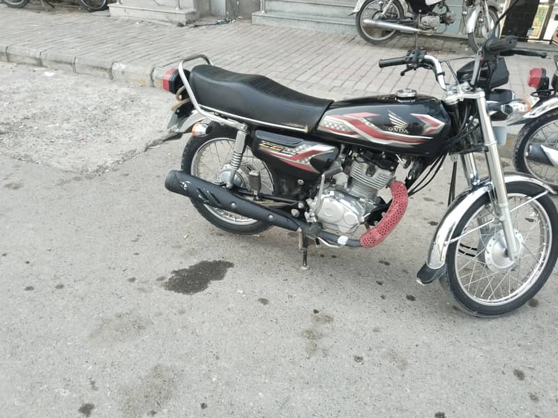 Honda CG 125 Special Edition 2022 7