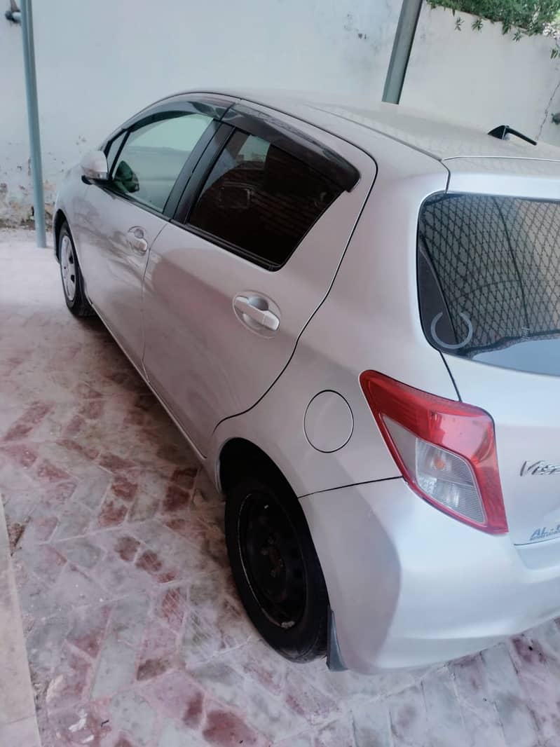 Toyota Vitz 2012 1