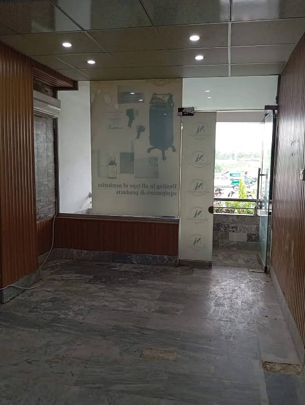 sohan Victoria AIDS Ground floor office sapce available for rent main Double road location 8