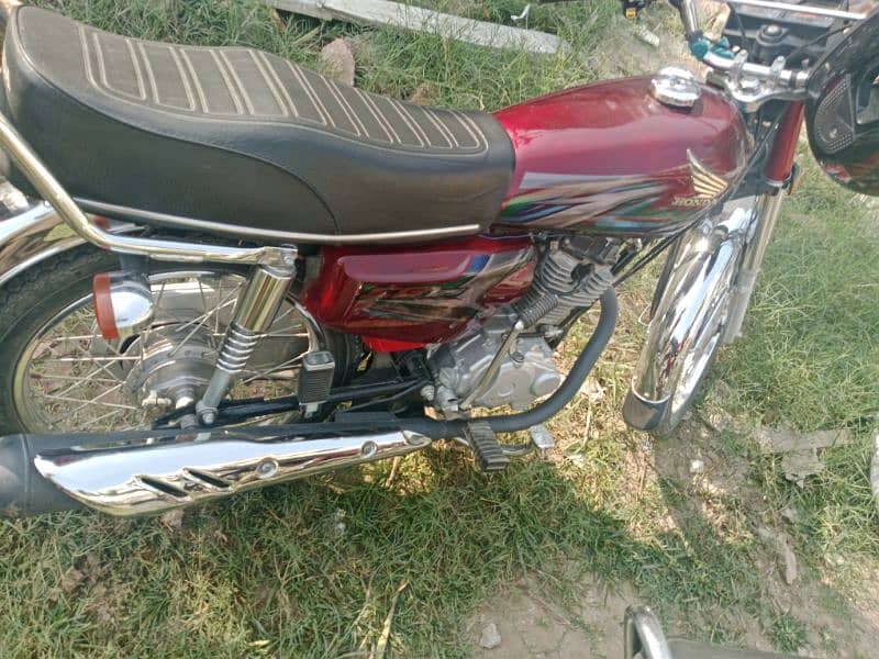 Honda 125 for sale Islamabad number smart card or fail b hain. . 2