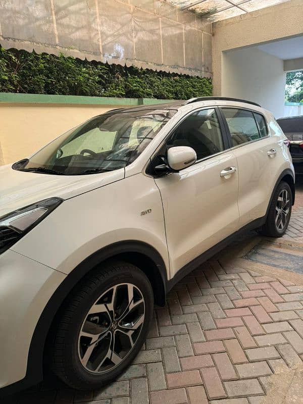 KIA Sportage 2023 1