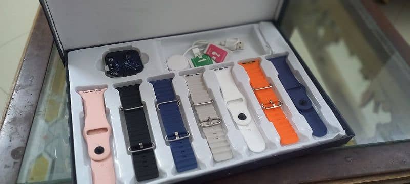 series 9 smartwatch. 7 strips. 14 days used 1