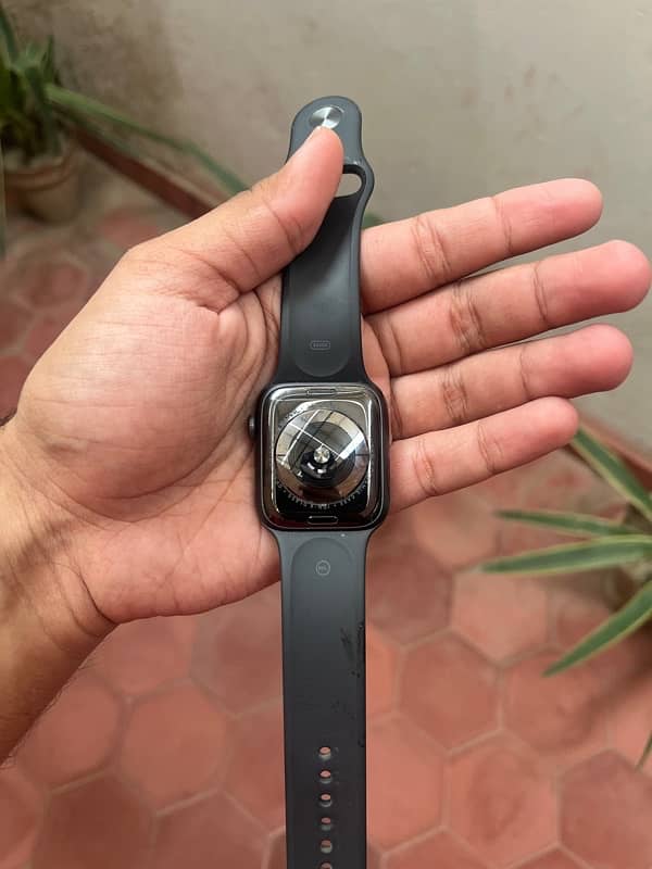 Apple Watch Series 5 44mm Black 2