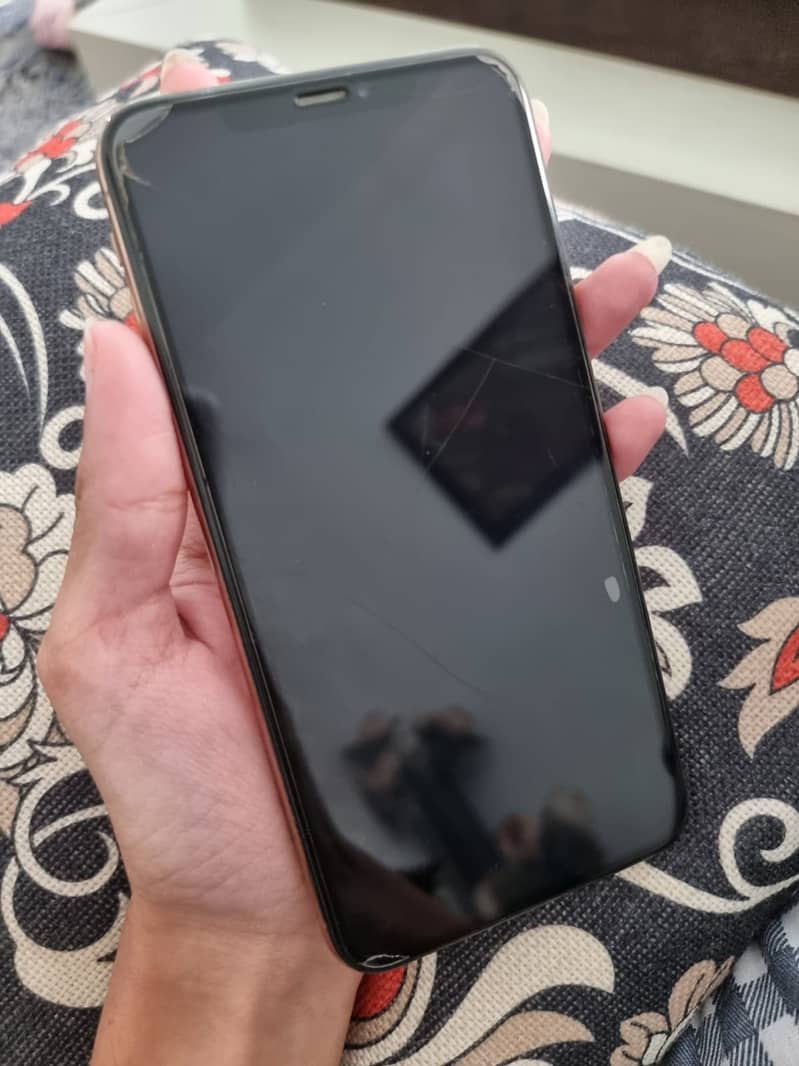 IPHONE XS MAX 64 gb PTA APPROVED 3