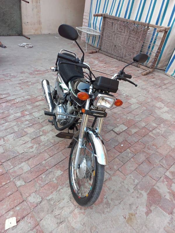 honda 125 se want to exchange it with suzuki 150 se model 19 or 20 2