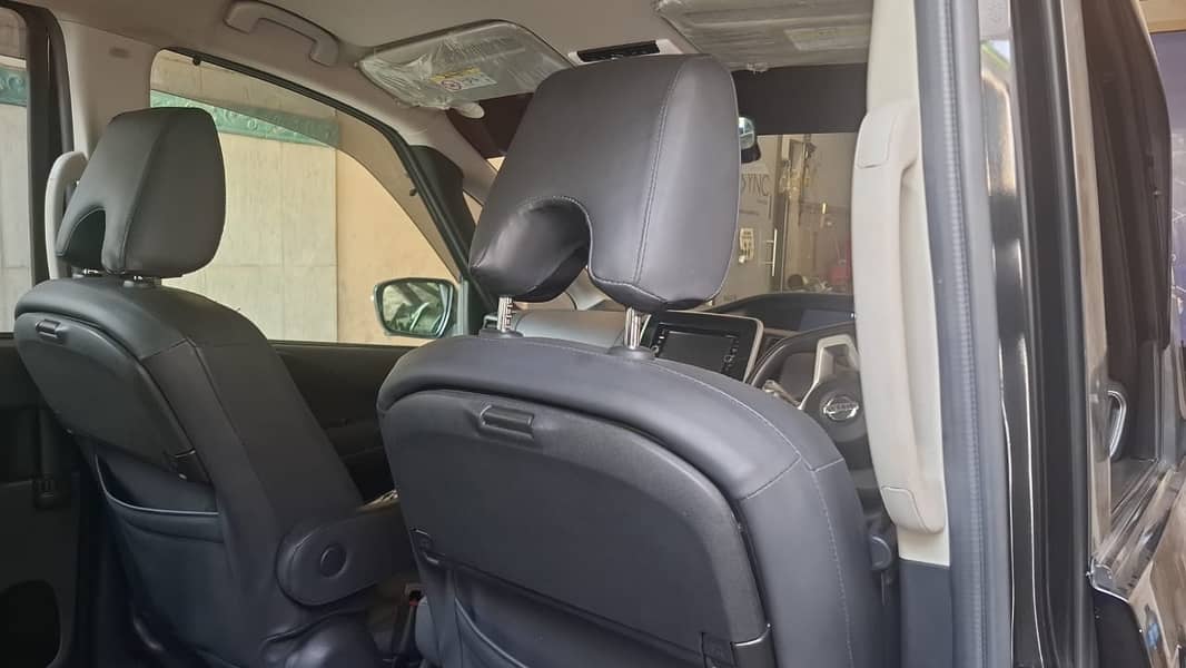 Nissan Serena e-POWER Highway Star 2019 5