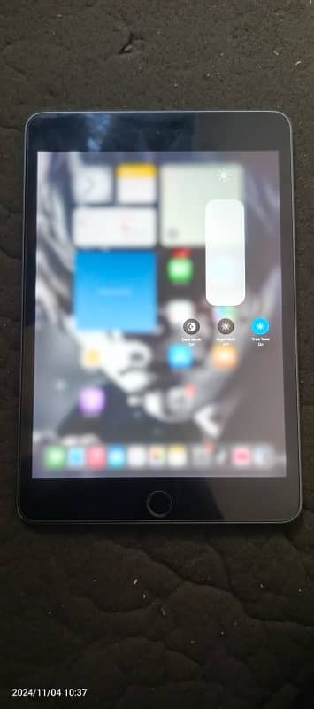 IPad mini5 256 argent sale 1