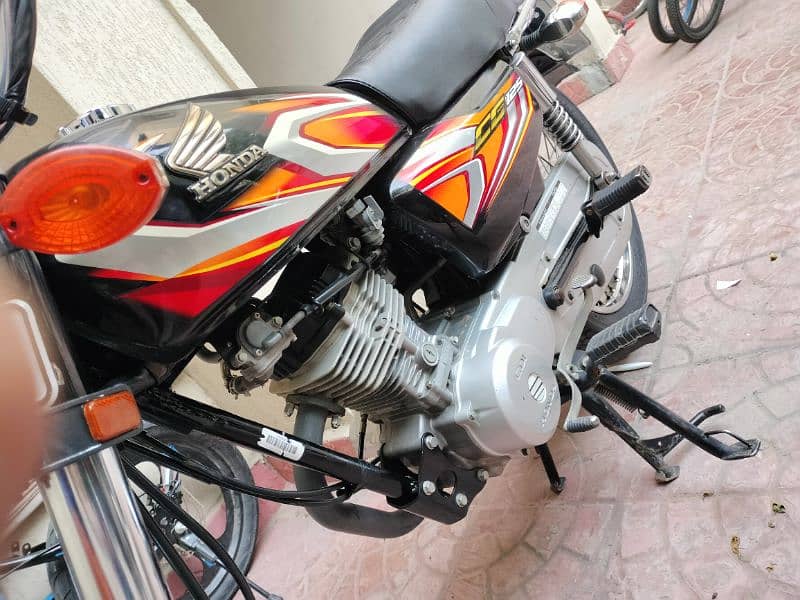 honda 125 october 2022 just 11800 driven 11