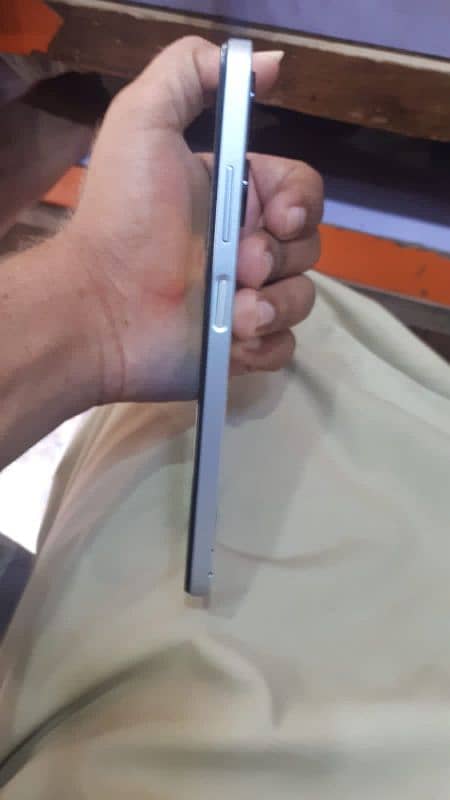 Infinix hot 30i 10by 8 condition 1