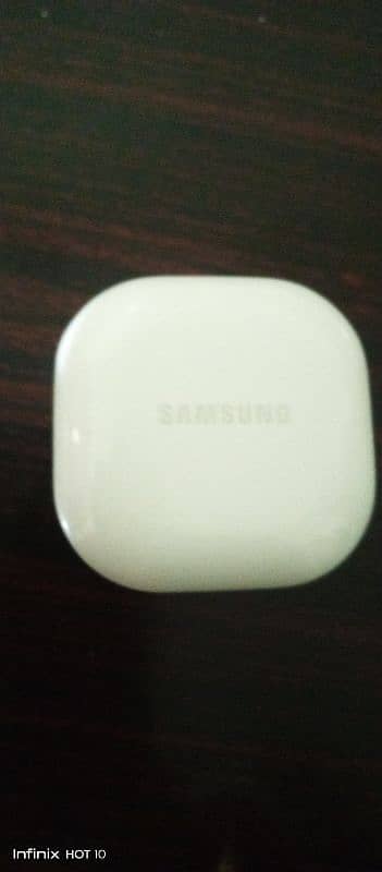 Samsung Galaxy earbuds 2 1