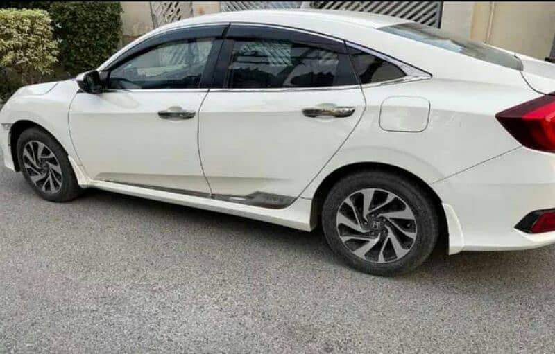 30 Lac only Honda Civic VTi Oriel Prosmatec 2018 3