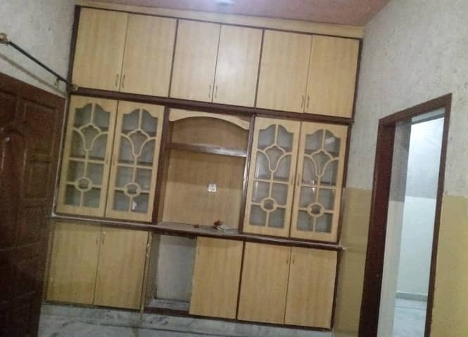 Prime Location In Chatha Bakhtawar 5 Marla Upper Portion For Rent 7