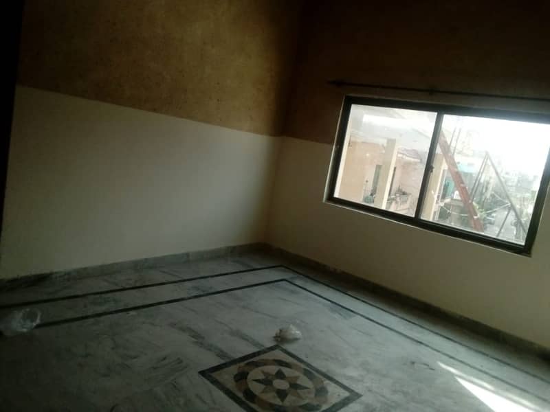 Prime Location In Chatha Bakhtawar 5 Marla Upper Portion For Rent 8