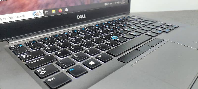 Dell Latitude 7490 2