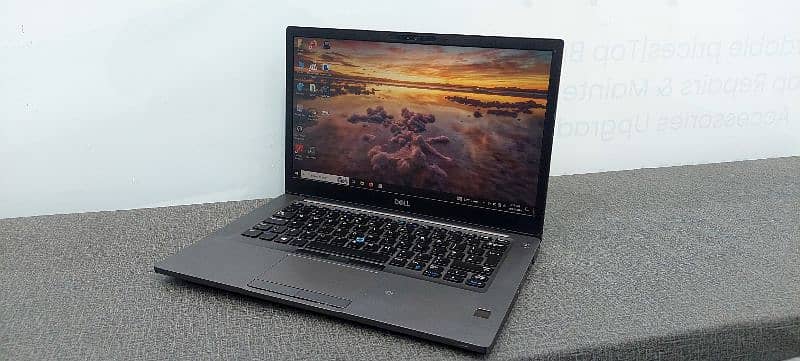 Dell Latitude 7490 3