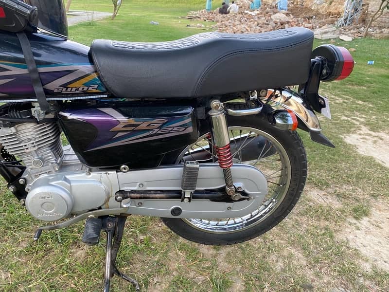 Honda 125 genuine 7