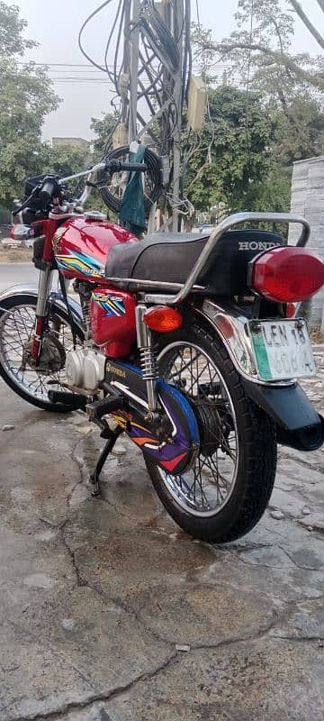 Honda 125 nbr 2018 model total original bike 9