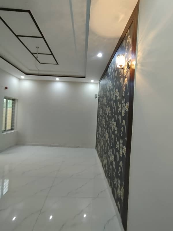 10 MARLA BRAND NEW HOUSE FOR SALE IN NASHEMAN E IQBAL PHASE 1 21