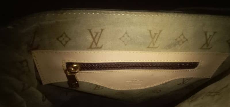 *Louis Vuitton bag | Handbags | Shoulder bags | Ladies bags for sale* 8