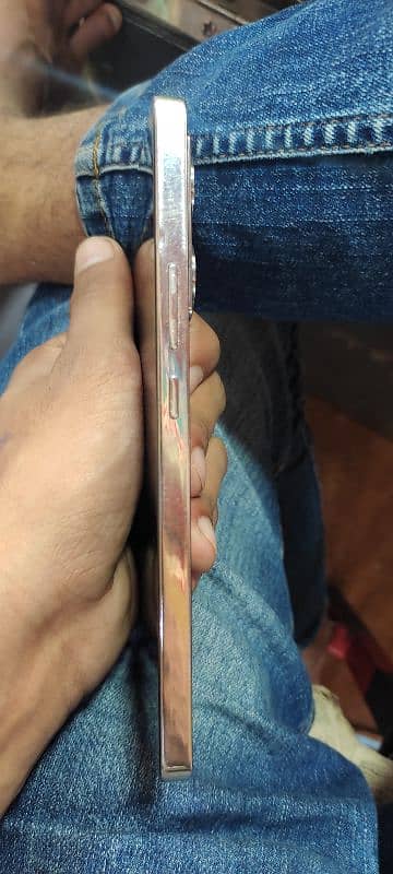 Infinix note 40 8/256 1