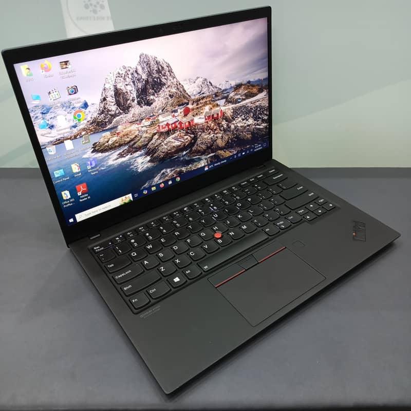 Lenovo ThinkPad X1 Carbon| Core i7-8550U|16GB RAM| 512GB SSD 2