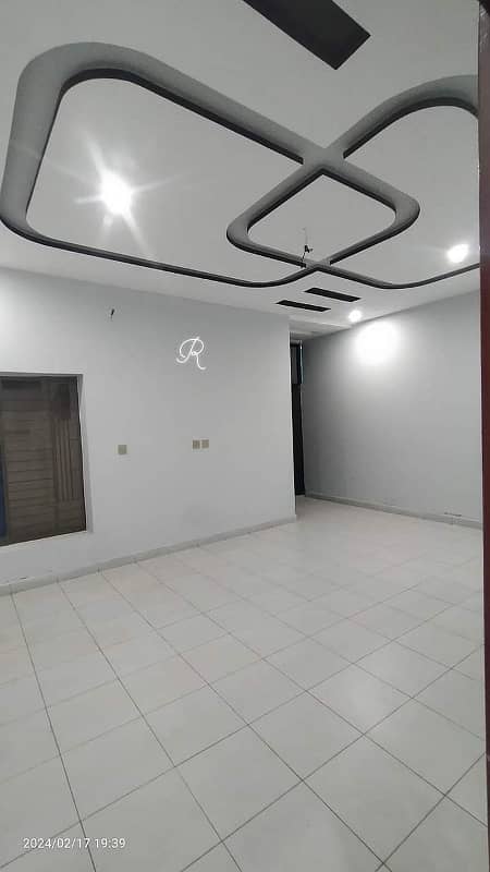 A Centrally Located House Is Available For sale In Zakariya Town 8