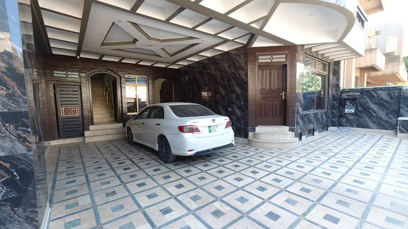 A Well Designed Prime Location House Is Up For sale In An Ideal Location In Islamabad 9