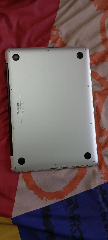 Apple MacBook Pro premium 4