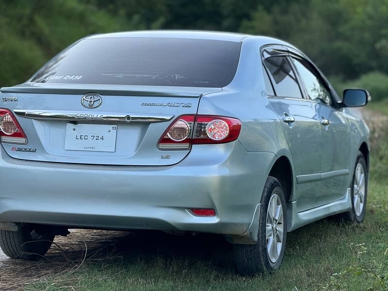 Toyota Corolla Altis 2013 5