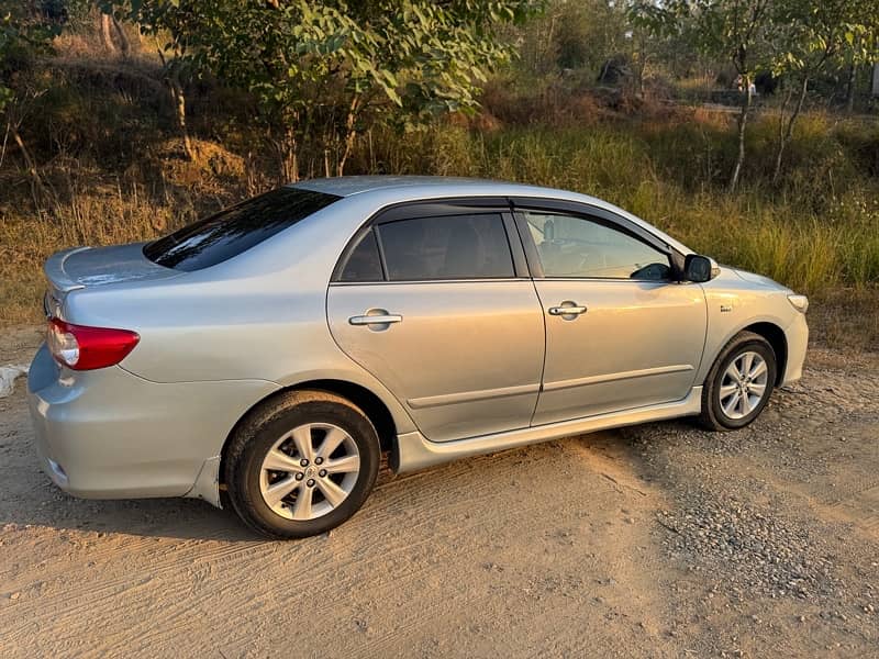 Toyota Corolla Altis 2013 18