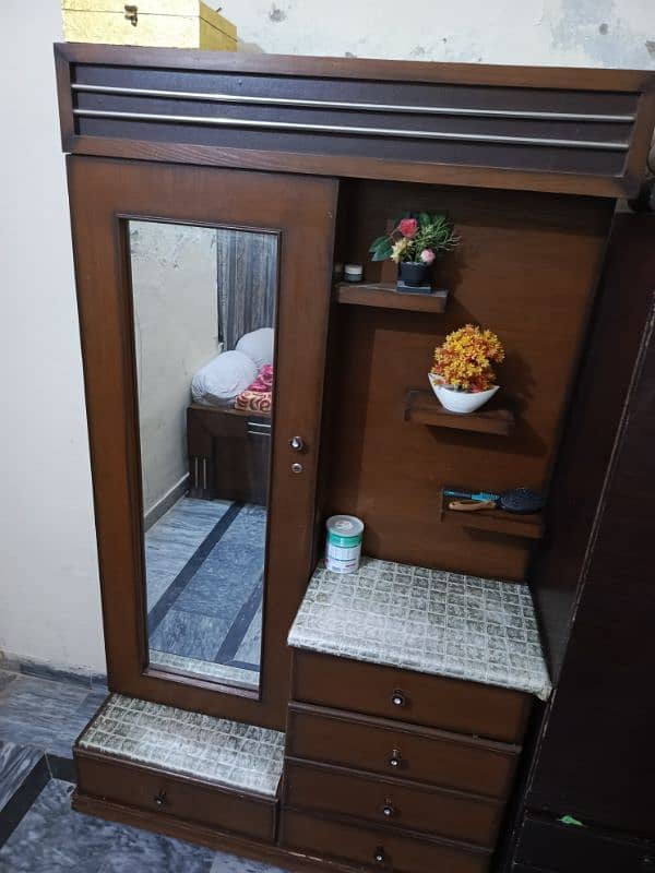 L-Shape Dressing Table 2