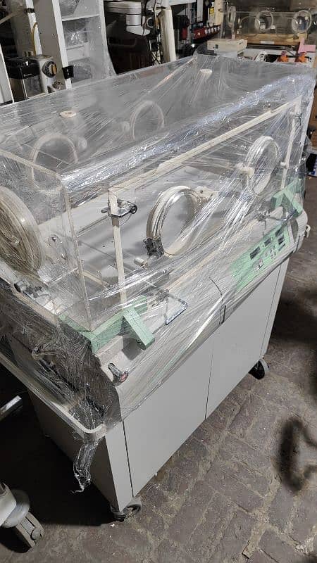 Baby incubator Imported japanese ,medicle equipment,ot light,oxygen,OT 1