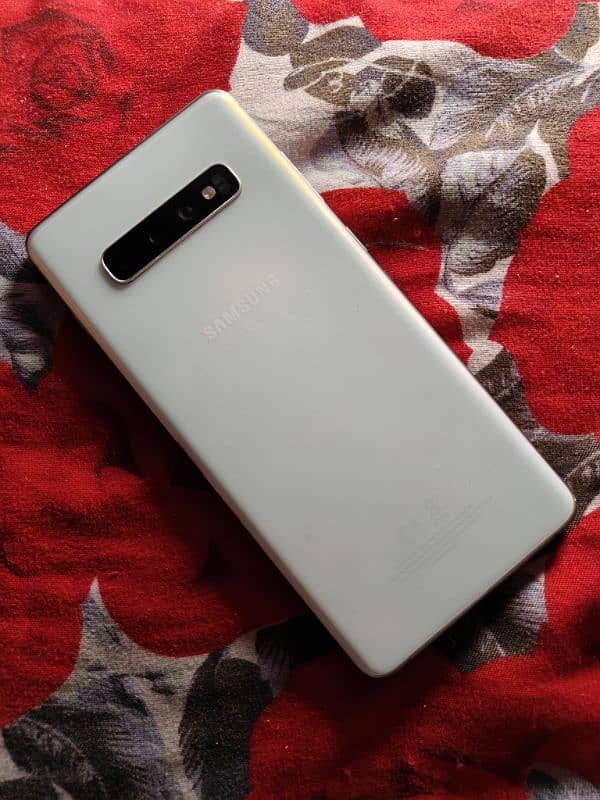 Samsung Galaxy S10+ Plus with Box 0