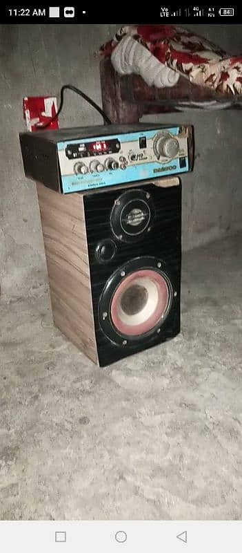 speakers and Kit 0