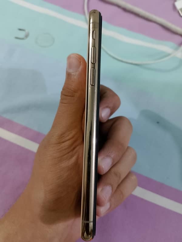 iPhone XS urgent sale 3