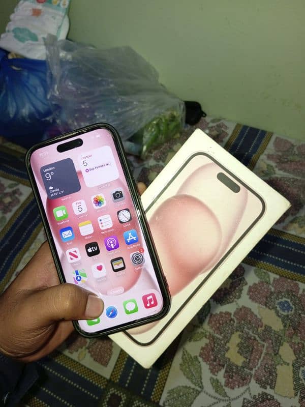 iPhone 15 JV pink 0