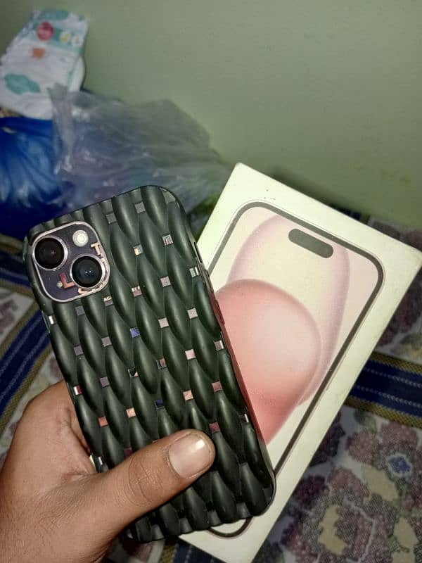 iPhone 15 JV pink 3