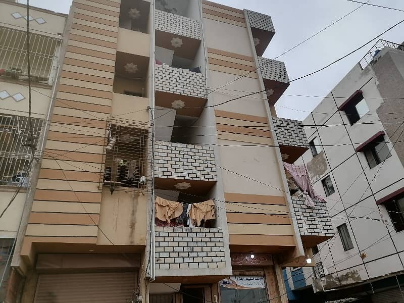 A Well Designed Corner Flat Is Up For Sale In An Ideal Location In Karachi 2